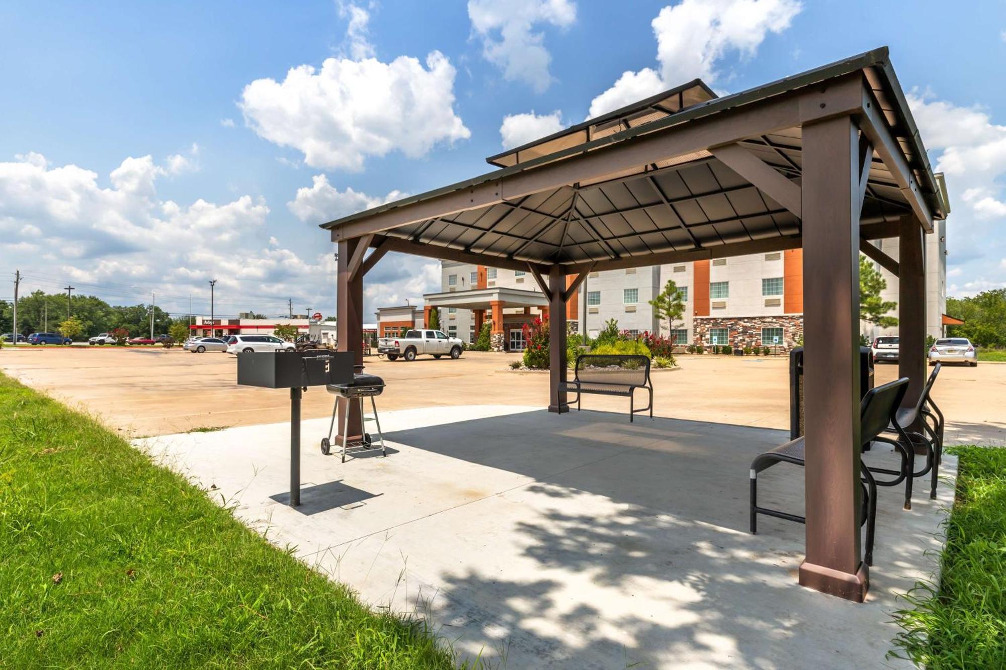 Best Western Plus Coweta'S 1St Hotel Exterior photo