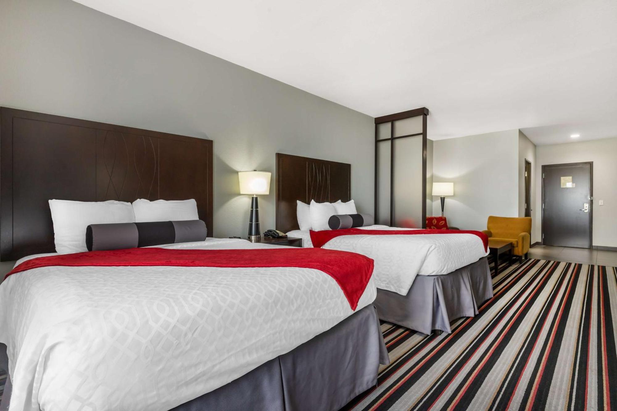 Best Western Plus Coweta'S 1St Hotel Exterior photo