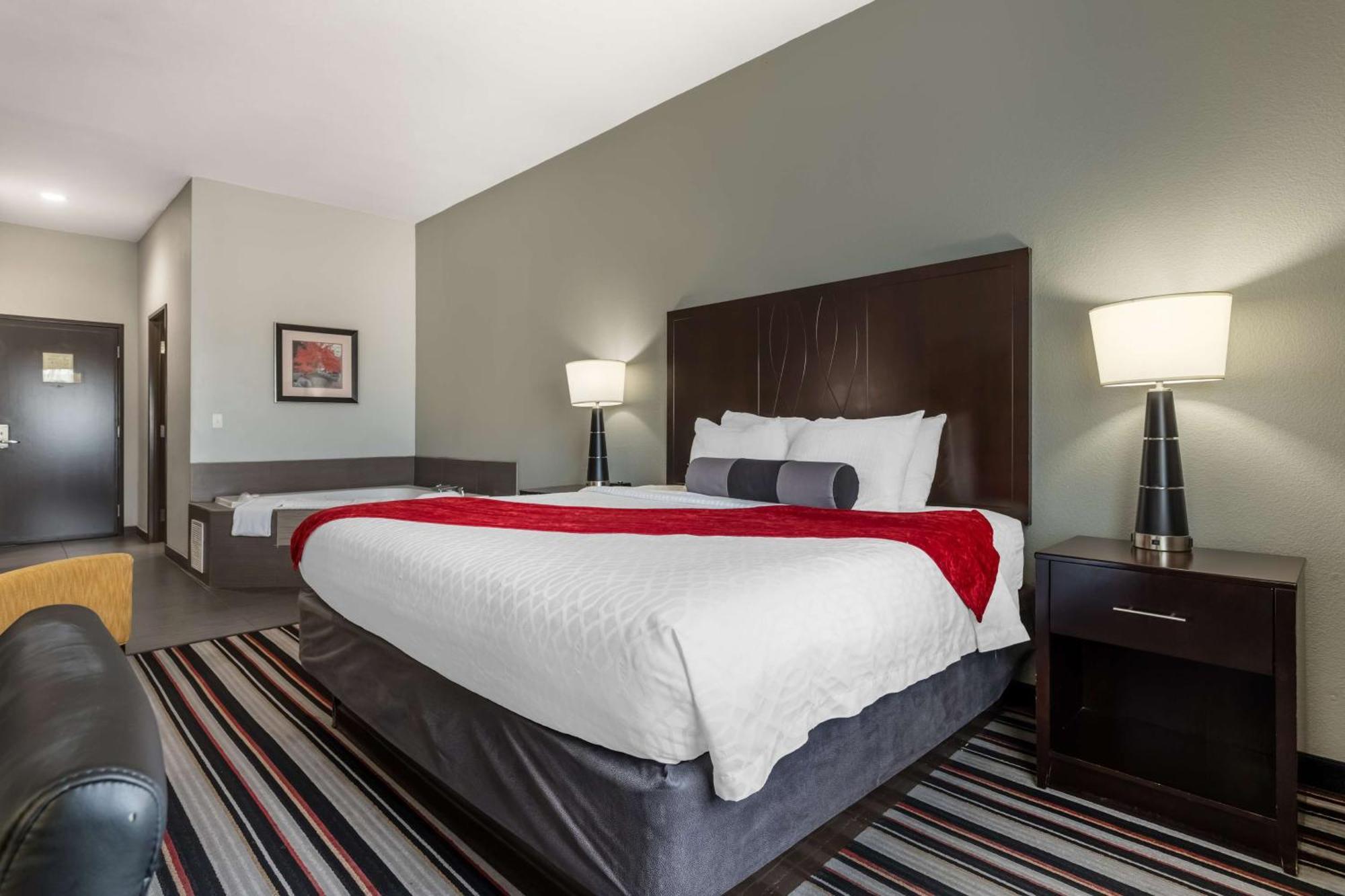 Best Western Plus Coweta'S 1St Hotel Exterior photo